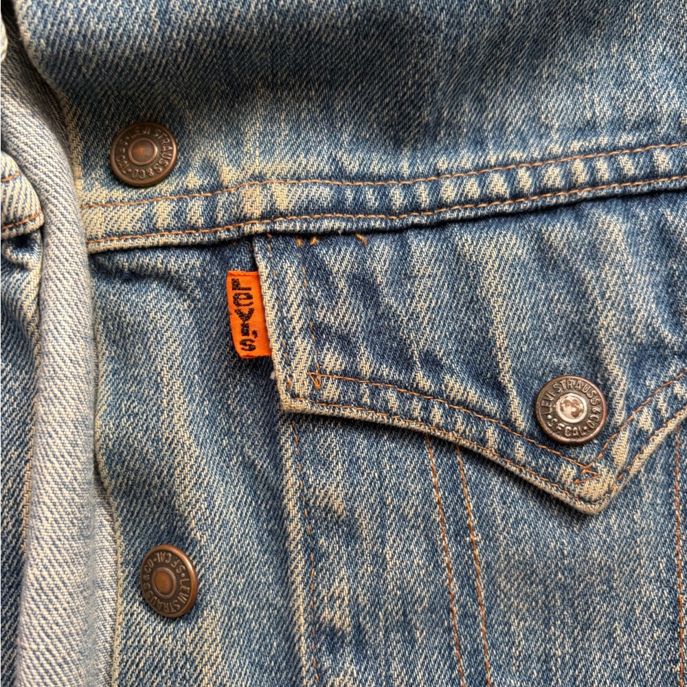 Levi's Light Blue Denim Jacket VINTAGE - Picture 6 of 10
